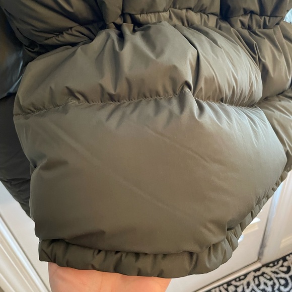 Lululemon Wonder Puff Jacket - Picture 12 of 16